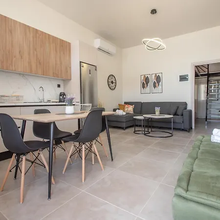 Апартаменты Living By Rentalspro - Nea Halkidiki
