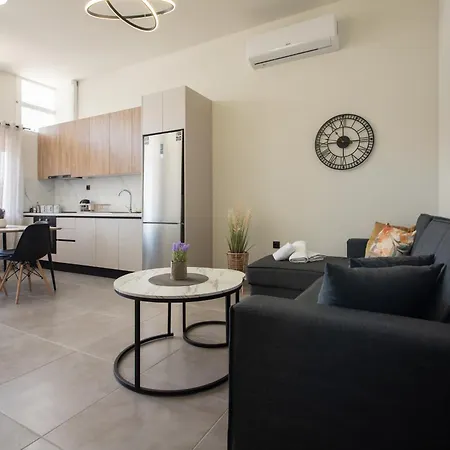 Living By Rentalspro - Nea Halkidiki Апартаменты Флогита
