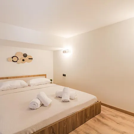 Daire Living By Rentalspro - Nea Halkidiki Flogita