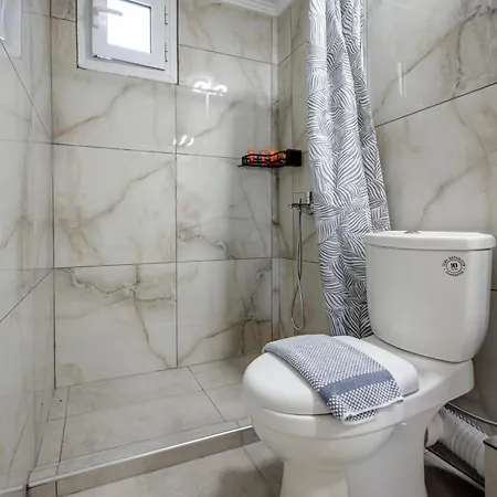 Апартаменты Living By Rentalspro - Nea Halkidiki Флогита