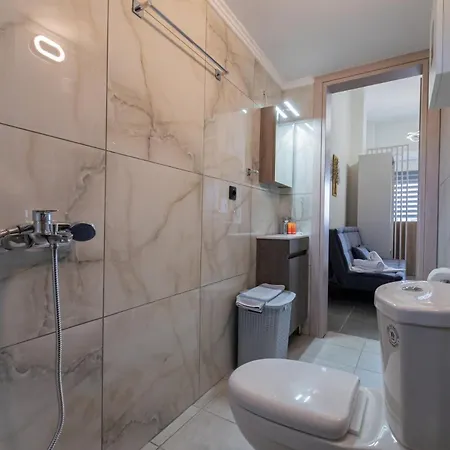 Living By Rentalspro - Nea Halkidiki Daire *
